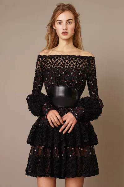 Look 16
